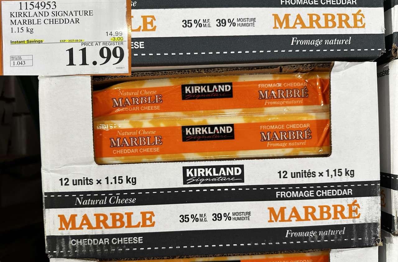 KIRKLAND SIGNATURE MARBLE CHEDDAR 1.15 KG at Costco
