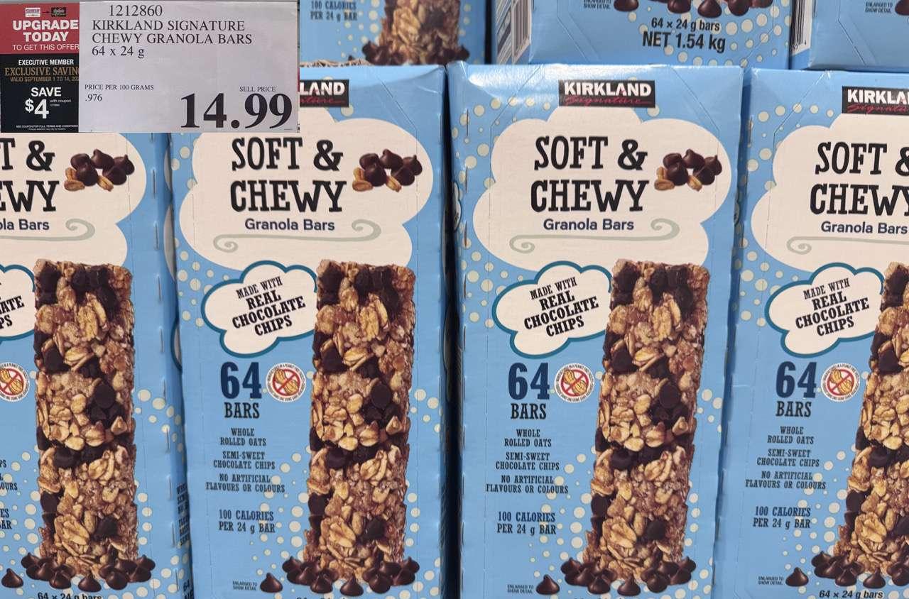 KIRKLAND SIGNATURE CHEWY GRANOLA BARS 64 X 24 G - Costco Canada deal - Save $4.00 - Food & Beverage
