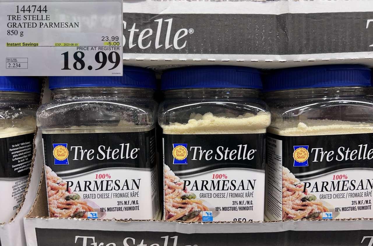 TRE STELLE GRATED PARMESAN 850 g at Costco