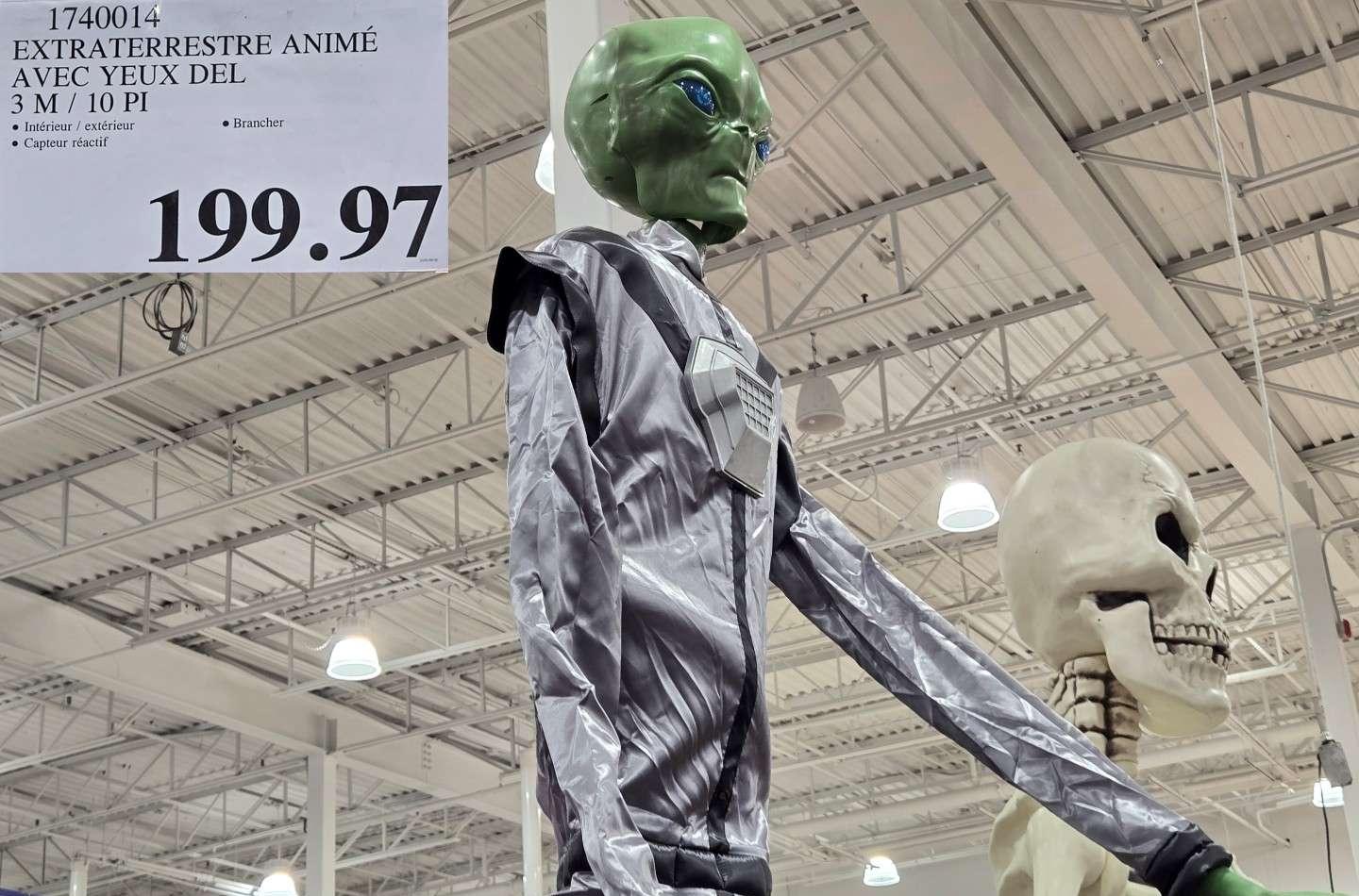 EXTRATERRESTRE ANIME  AVEC YEUX DEL at Costco