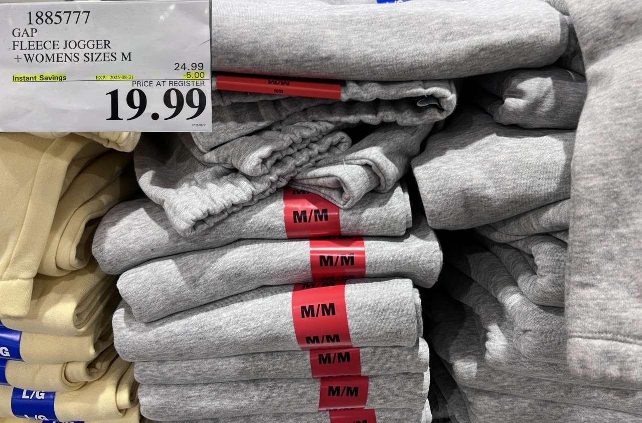 GAP FLEECE JOGGER WOMENS SIZES M at Costco