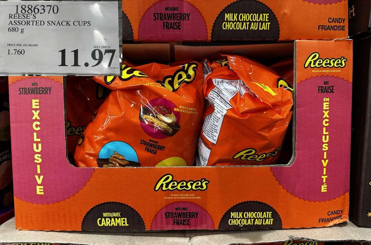 REESE'S ASSORTED SNACK CUPS 680G at Costco