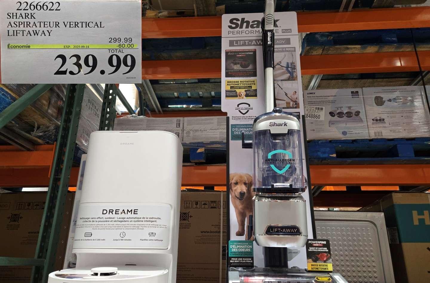 SHARK ASPIRATEUR VERTICAL LIFTAWAY  2025-07-20 at Costco
