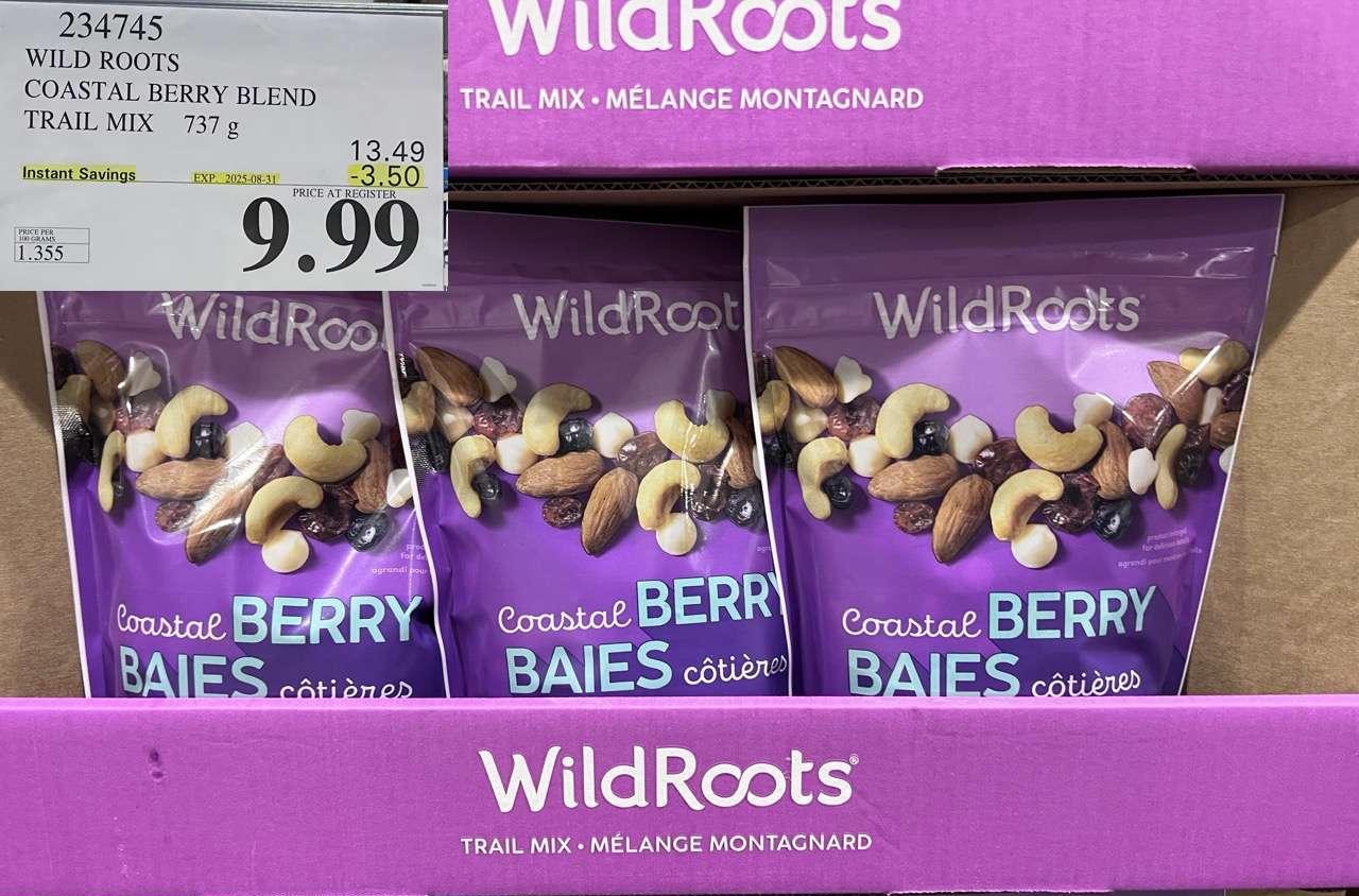 WILD ROOTS COASTAL BERRY BLEND TAIL MIX 737 G at Costco