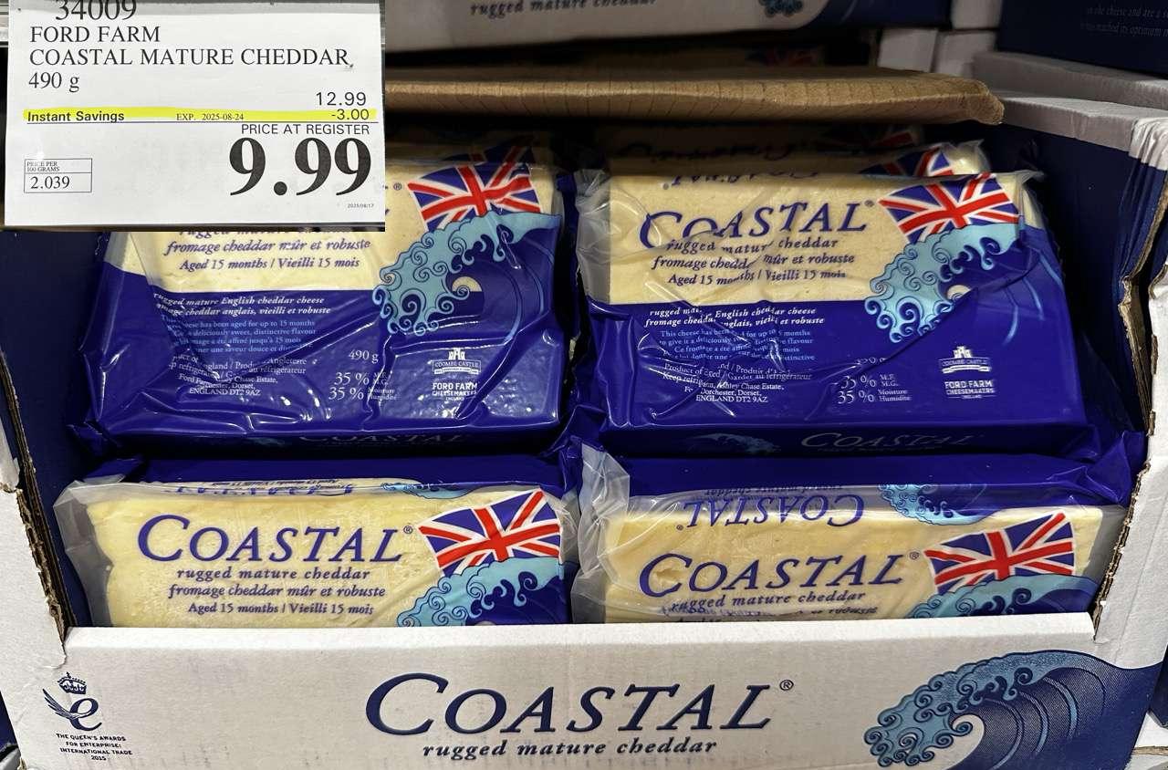 FORD FARM COASTAL MATURE CHEDDAR 490G at Costco