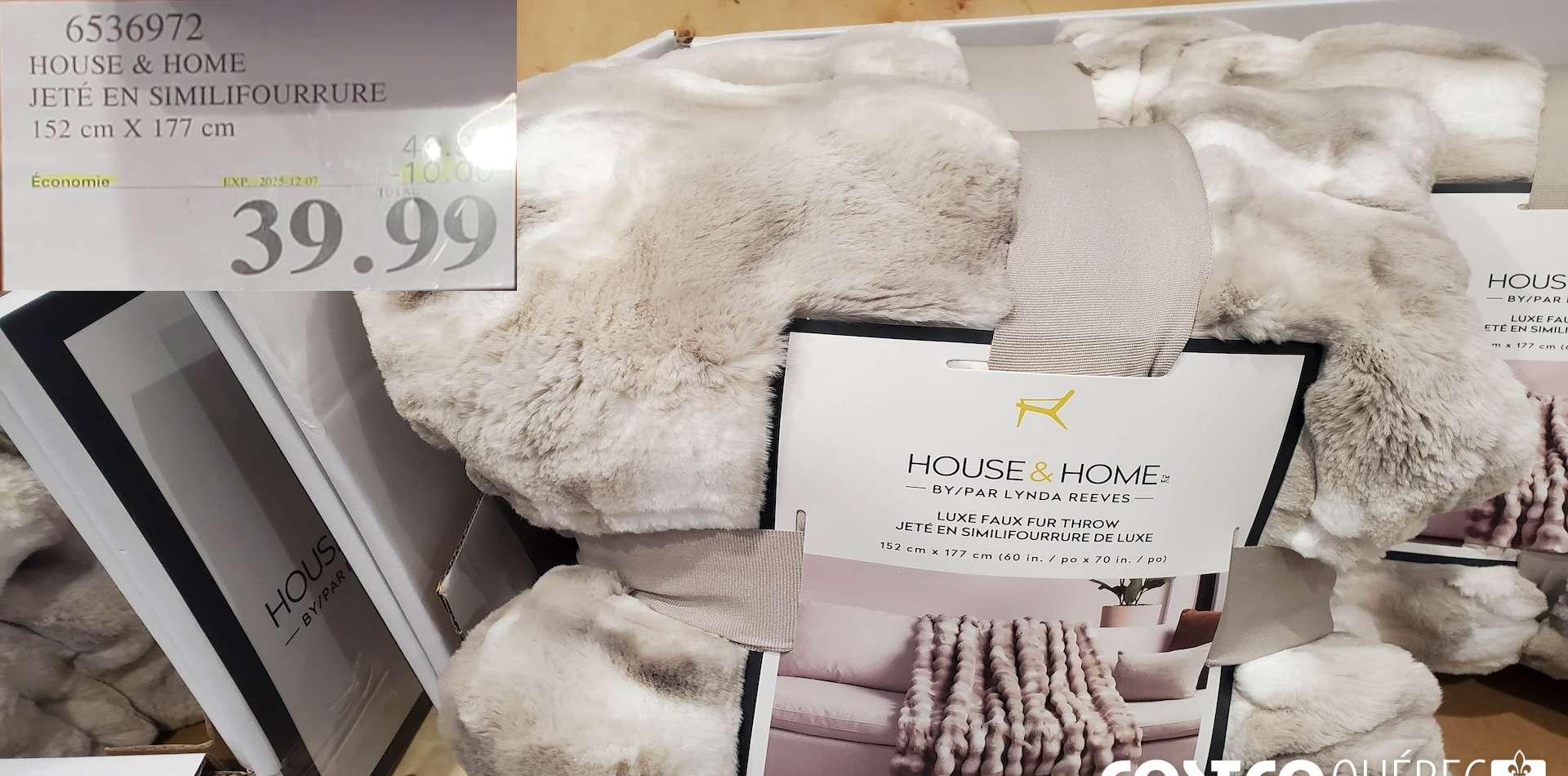 HOUSE & HOME JETE EN SIMILIFOURRURE at Costco